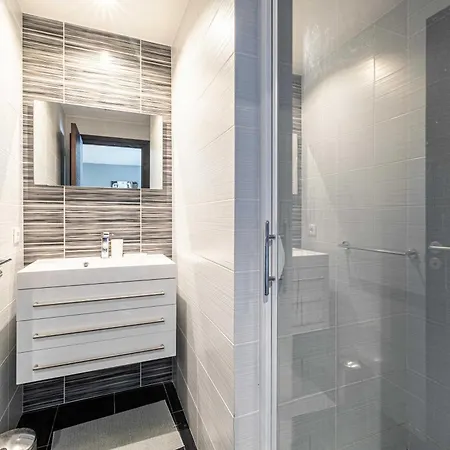 Вилла A C 8br 15p With Pool & Tennis - Antibes